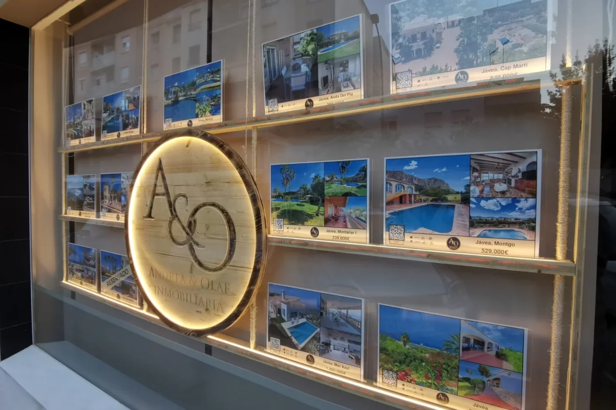 Exklusives Schaufenster für Luxusvillen in Jávea