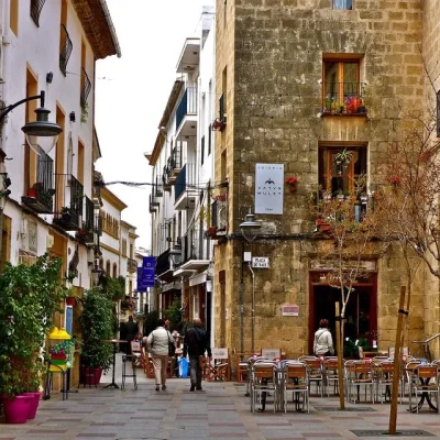 Historischer Charme in den Gassen der Altstadt von Jávea
