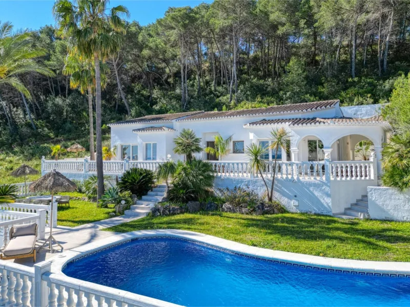 Traumvilla in Jávea Piver: 3 Schlafzimmer, Pool, Meerblick!