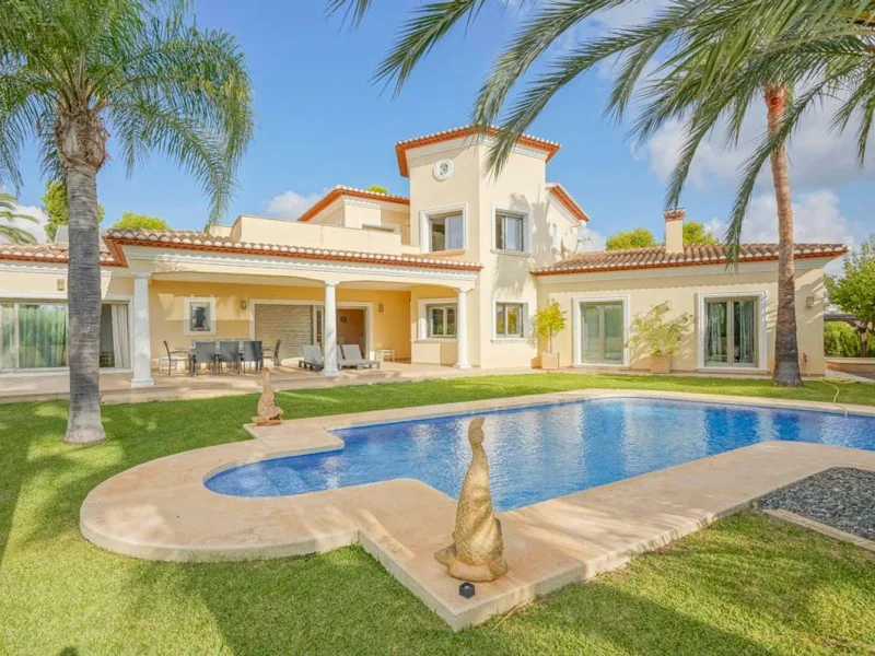Traditionelle Villa in Benissa zu verkaufen mit Meer- und Ifachblick