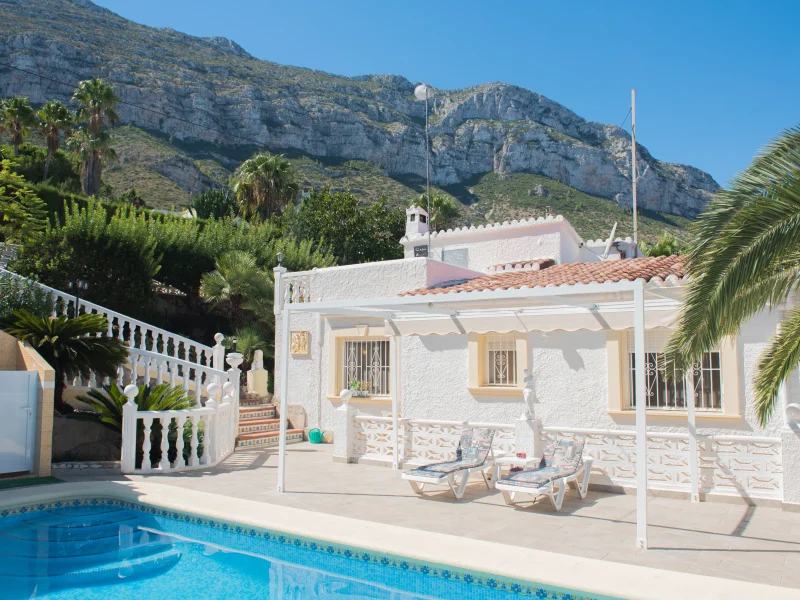 Casa Almar – Charmante Villa zum Verkauf in Dénia, Montgó