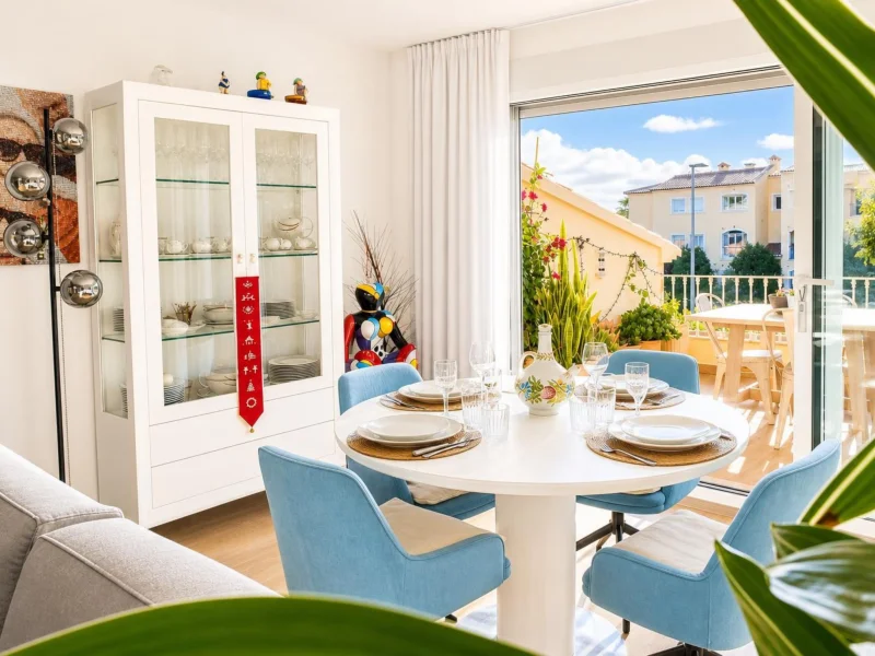 Wohnung zum Verkauf in Jávea, Puerto mit großer Terrasse, Parkplatz und Abstellraum