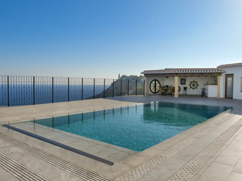 Chalet in Jávea mit Panoramameerblick und privatem Pool