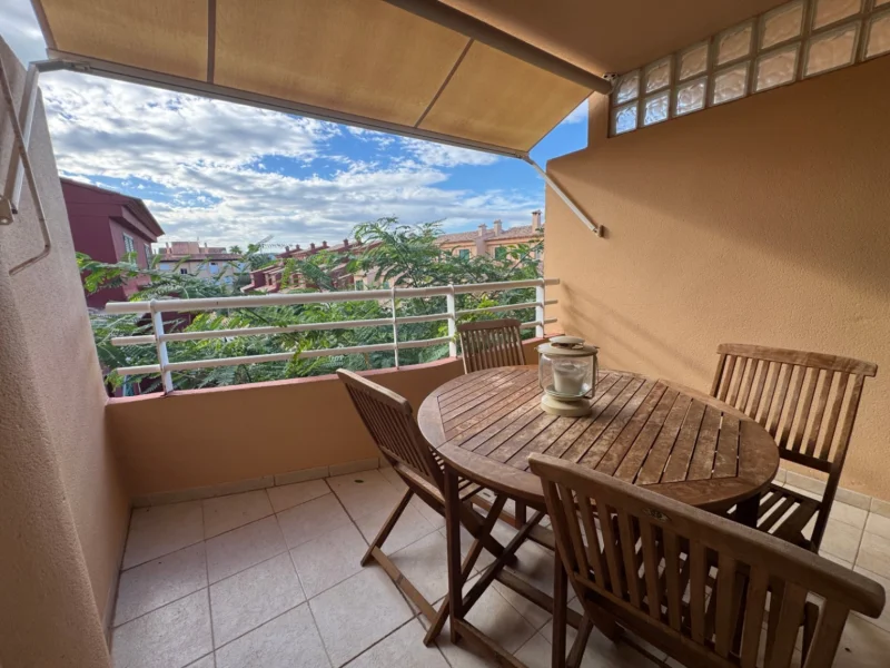 Apartment mit Terrasse und privatem Parkplatz in Jávea