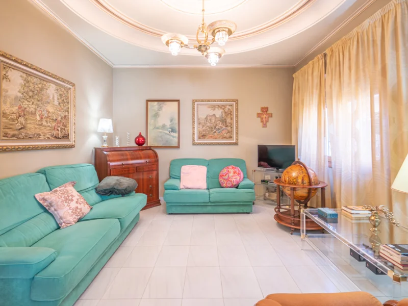 Authentisches Dorfhaus in Gata de Gorgos mit Dachterrasse und Montgó-Blick