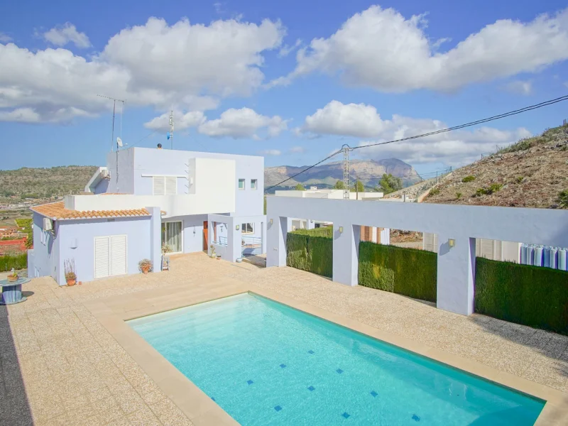 Freistehende Villa in Pedreguer mit Pool und Panoramablick
