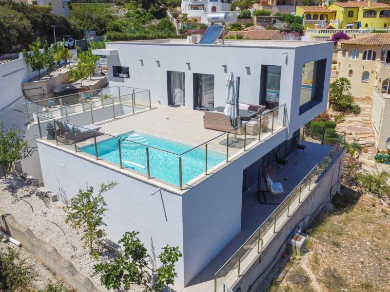 Moderne Villa mit Meerblick in Cumbre del Sol, Benitachell