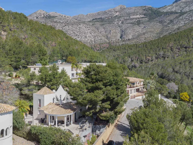 Charmante Villa in Altea, Santa Clara mit Pool und Meerblick