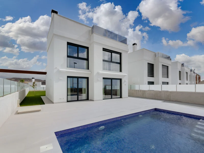 Moderne Villa mit Meer- und Golfblick in El Campello