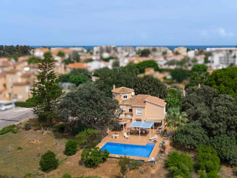Geräumige Villa in Dénia, Las Marinas mit privatem Pool