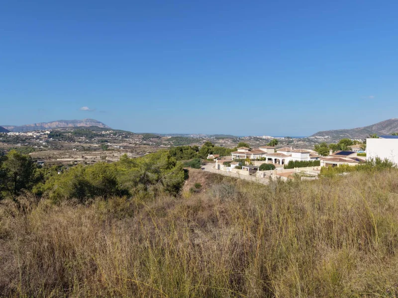 Grundstück mit Meerblick in Benimeit, Moraira