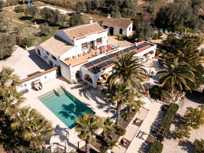 Renoviertes Landhaus in Teulada mit privatem Pool und Solarenergie