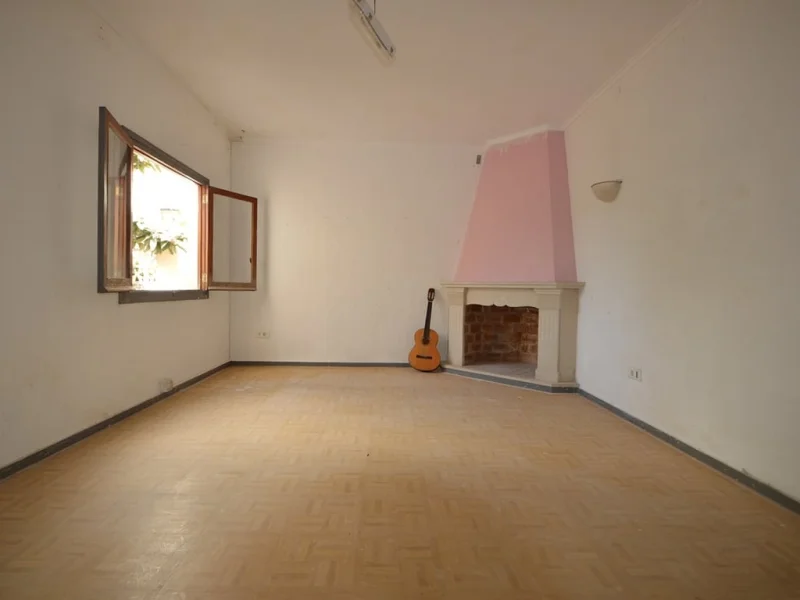 Authentisches Reihenhaus in der Altstadt von Jávea mit privatem Garten