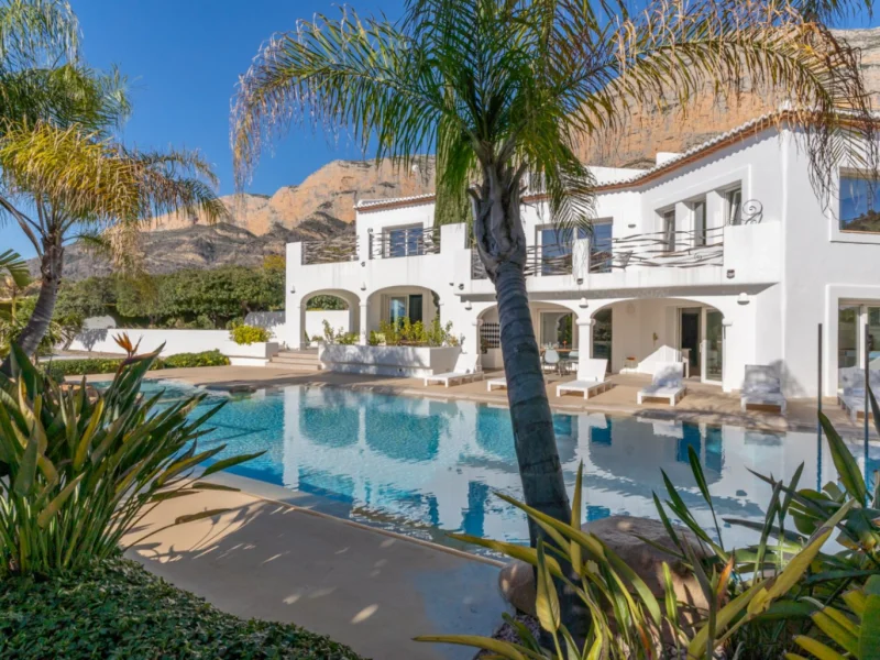 Villa in Jávea, Montgó mit privatem Pool und Tennisplatz