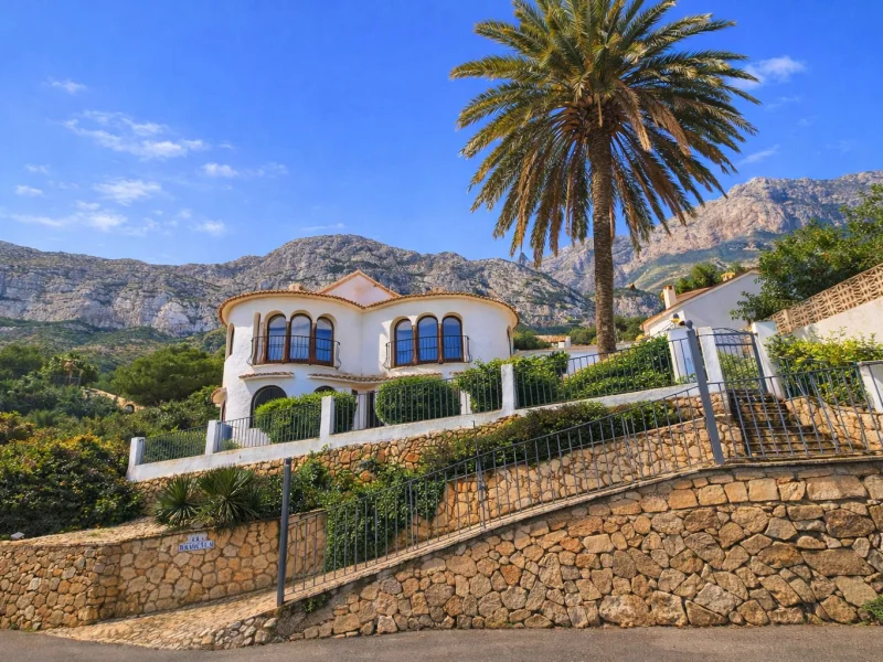 Villa mit Meerblick und privatem Pool in Dénia