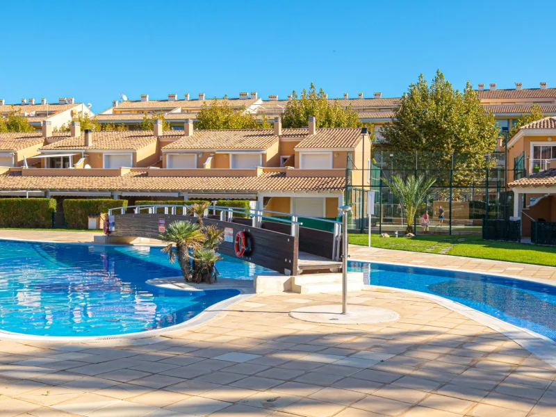 Wohnung in Jávea, Arenal mit Pool und Fitnessstudio