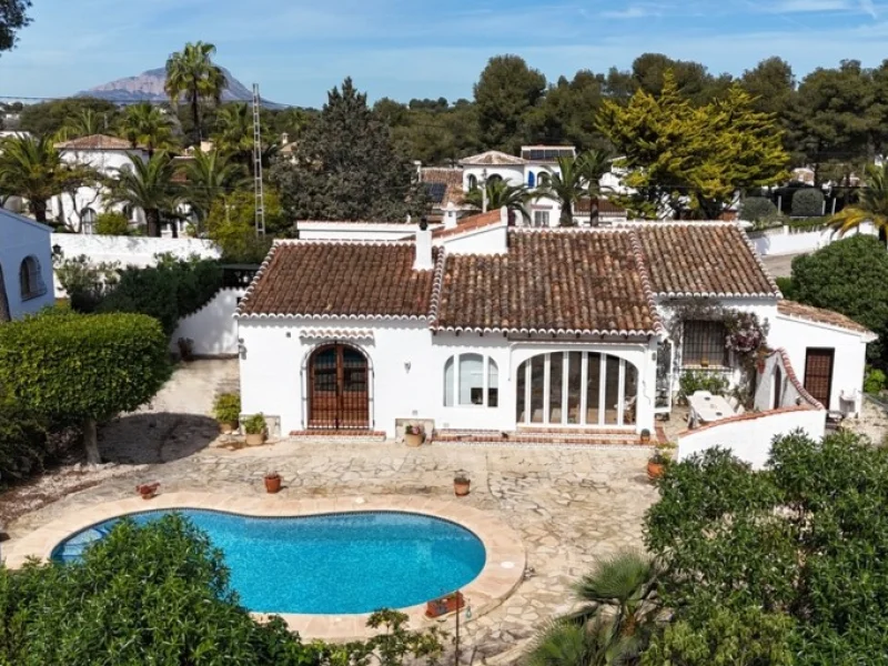 Traditionelle Villa in Costa Nova Pla, Jávea mit privatem Pool