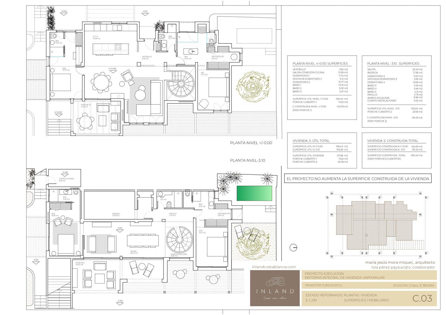 Detaillierte architektonische Grundrisse der beiden Ebenen mit Wendeltreppe, offenen Wohnbereichen und Schlafzimmer-Suiten inklusive Ankleidezimmern.