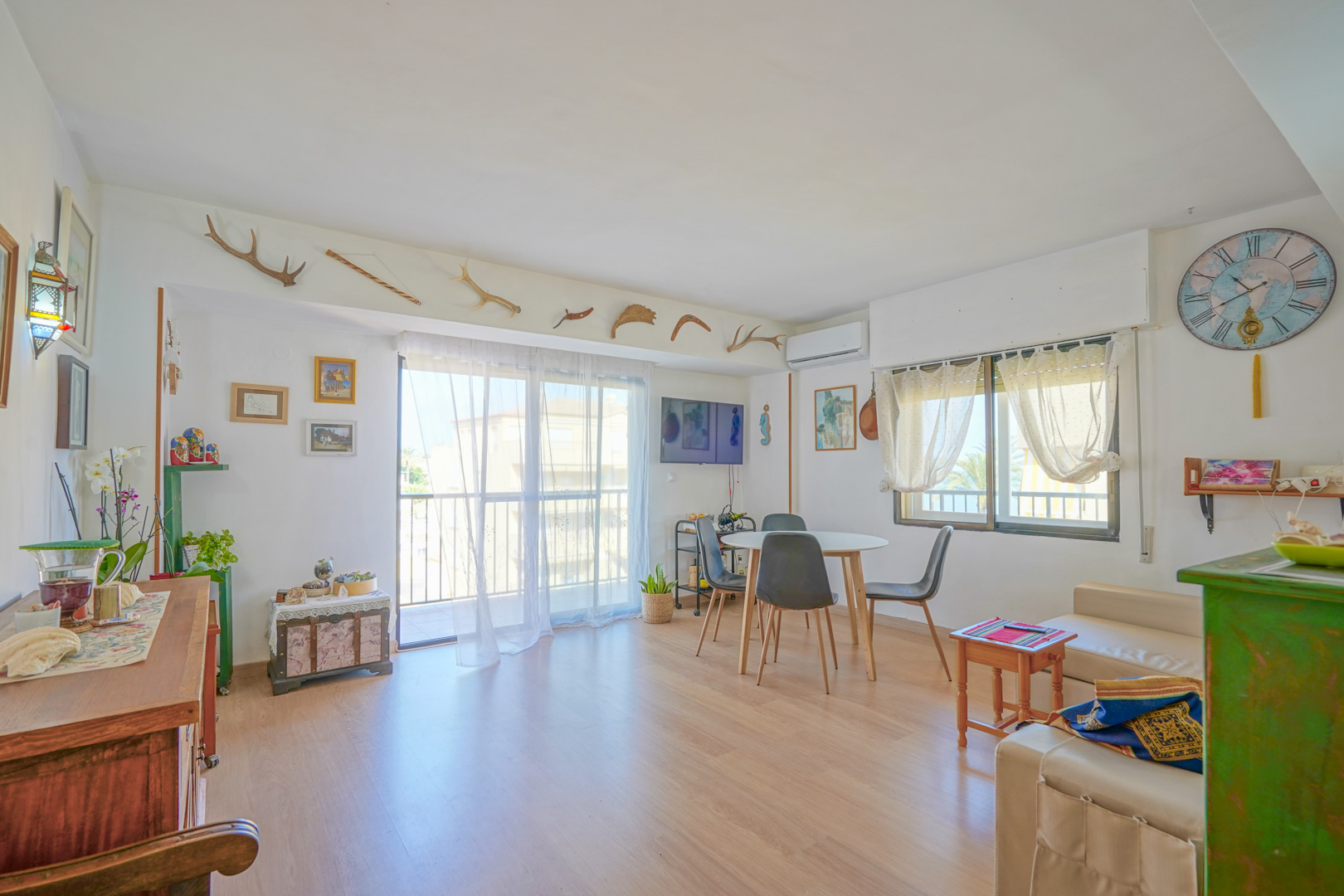 Apartment in erster Strandlinie in Dénia mit Meerblick