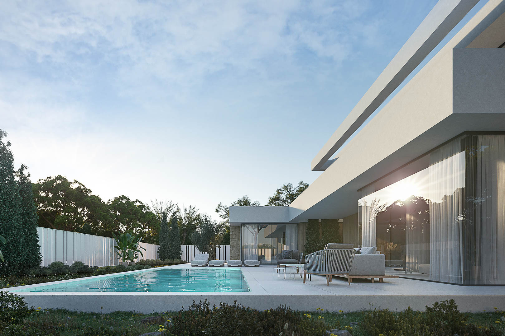 Moderner Außenbereich mit rechteckigem Pool, Terrasse aus Feinsteinzeug und Design-Loungemöbeln vor einer minimalistischen weißen Fassade.