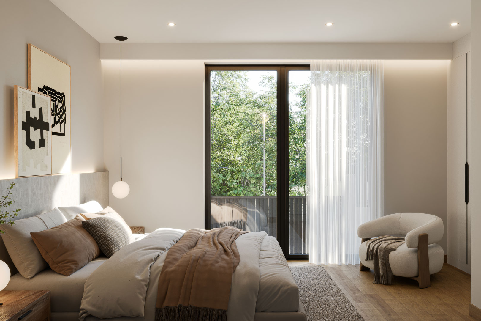 Hauptschlafzimmer mit bodentiefen Glastüren, Holzboden und Balkonzugang. Ausgestattet mit LED-Einbaustrahlern, Designer-Pendelleuchten und Einbauschränken.