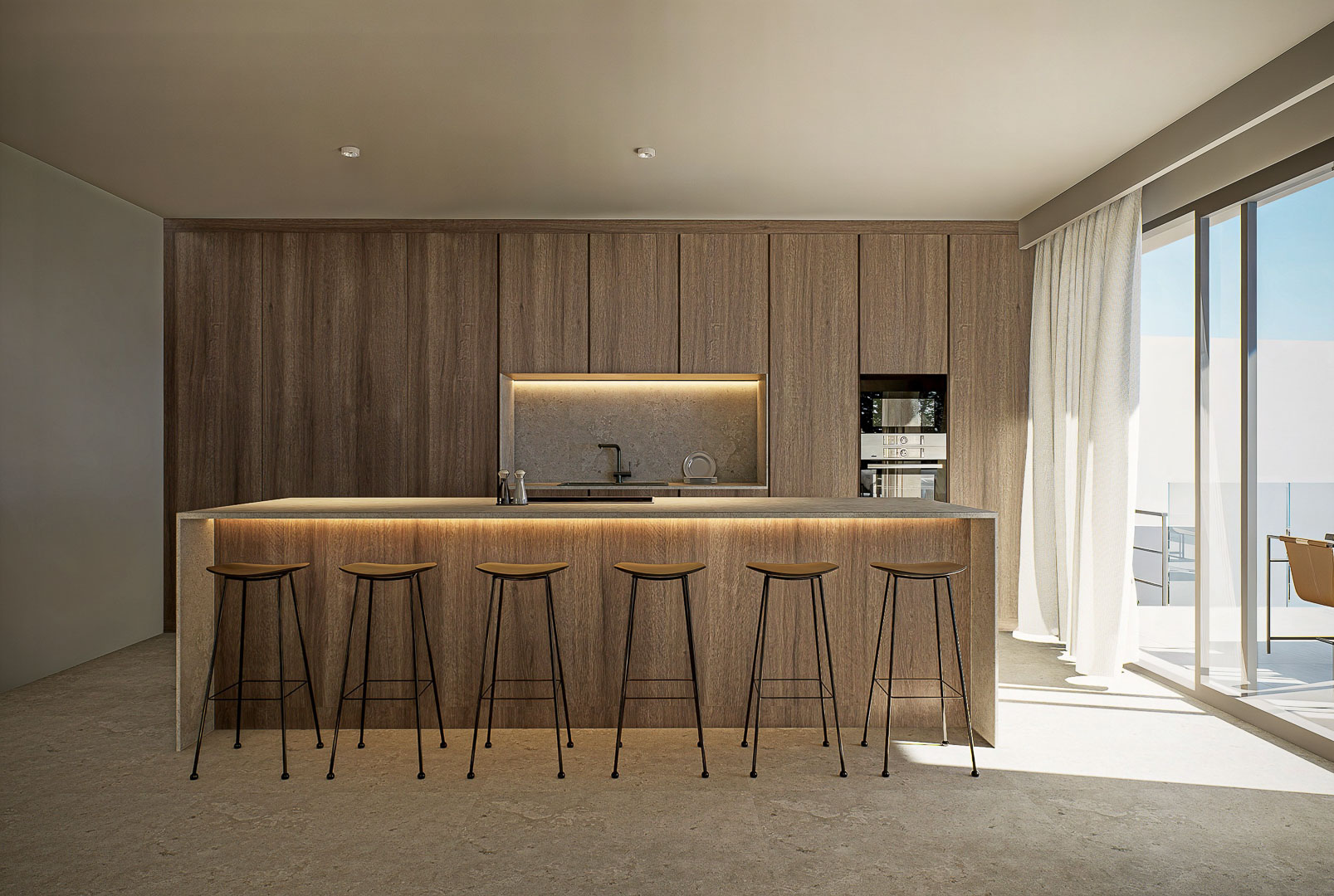 Designerküche mit Steininsel, minimalistischen Barhockern und deckenhohen Holzschränken mit integrierter LED-Beleuchtung und direktem Terrassenzugang.