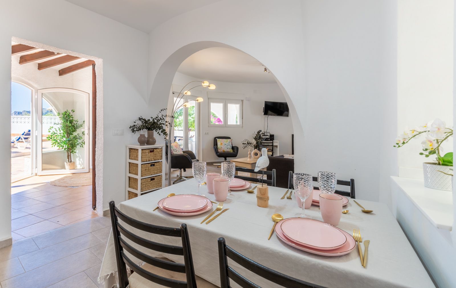 Villa in Benissa-Baladrar: 3 SZ, 3 BZ, Pool & Meerblick!