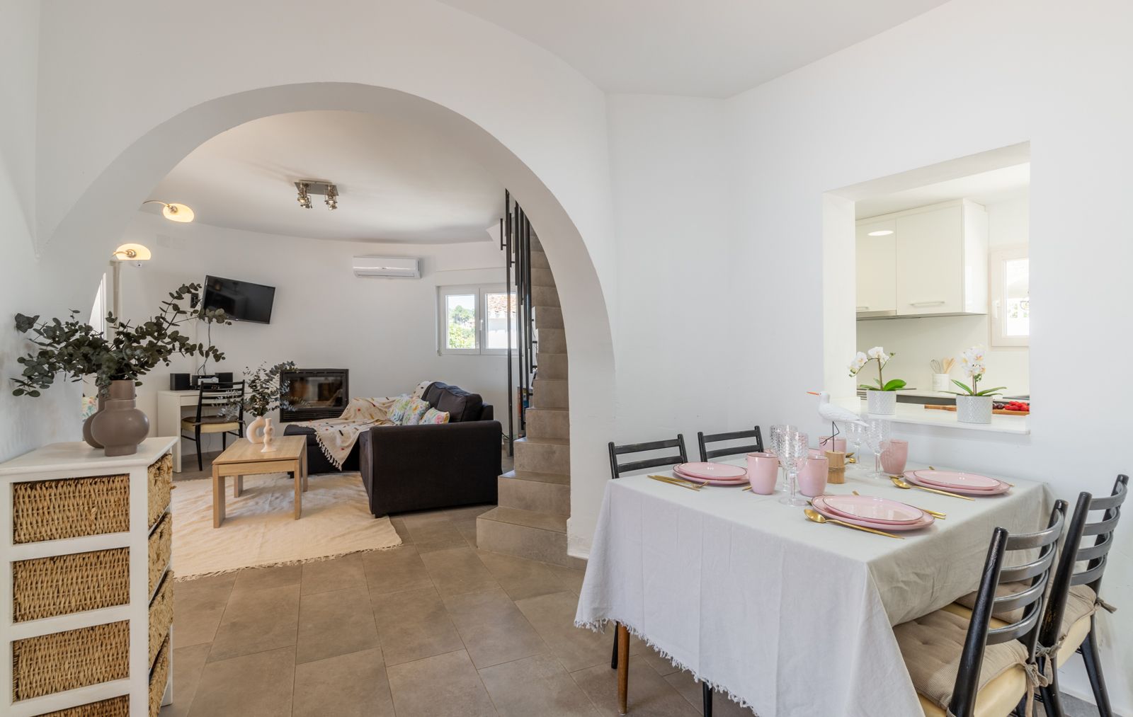 Villa in Benissa-Baladrar: 3 SZ, 3 BZ, Pool & Meerblick!