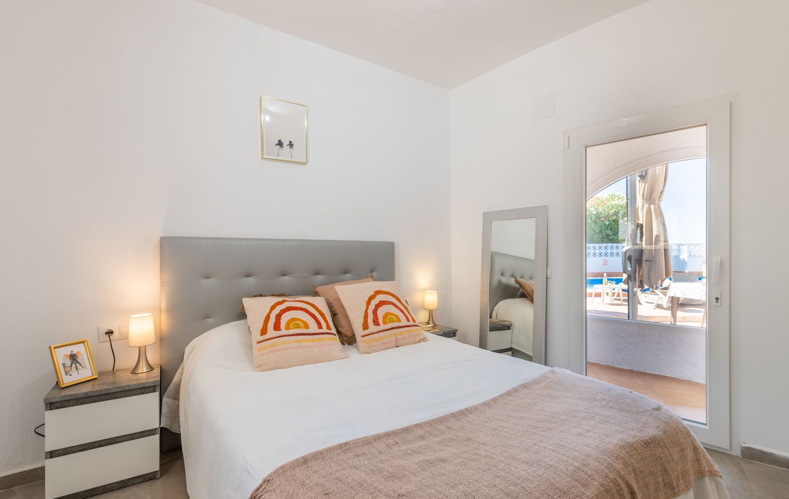 Villa in Benissa-Baladrar: 3 SZ, 3 BZ, Pool & Meerblick!