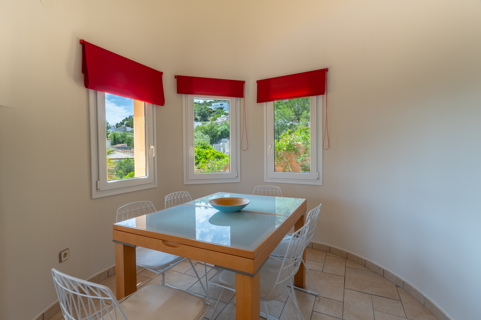 Traumvilla in Jávea: 3 SZ, Pool, Meerblick! 750.000 €