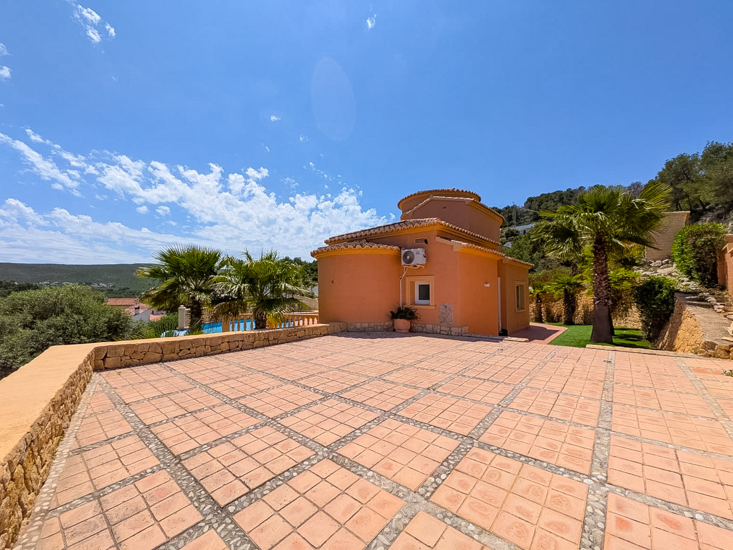 Traumvilla in Jávea: 3 SZ, Pool, Meerblick! 750.000 €