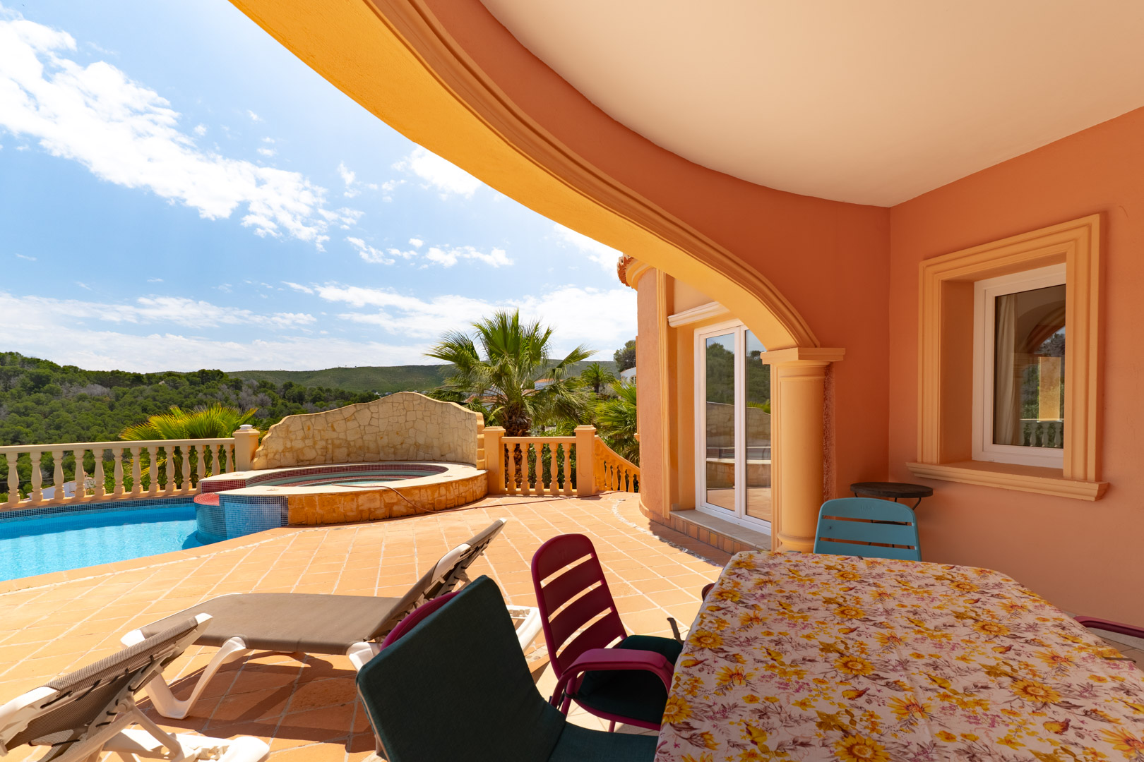 Traumvilla in Jávea: 3 SZ, Pool, Meerblick! 750.000 €