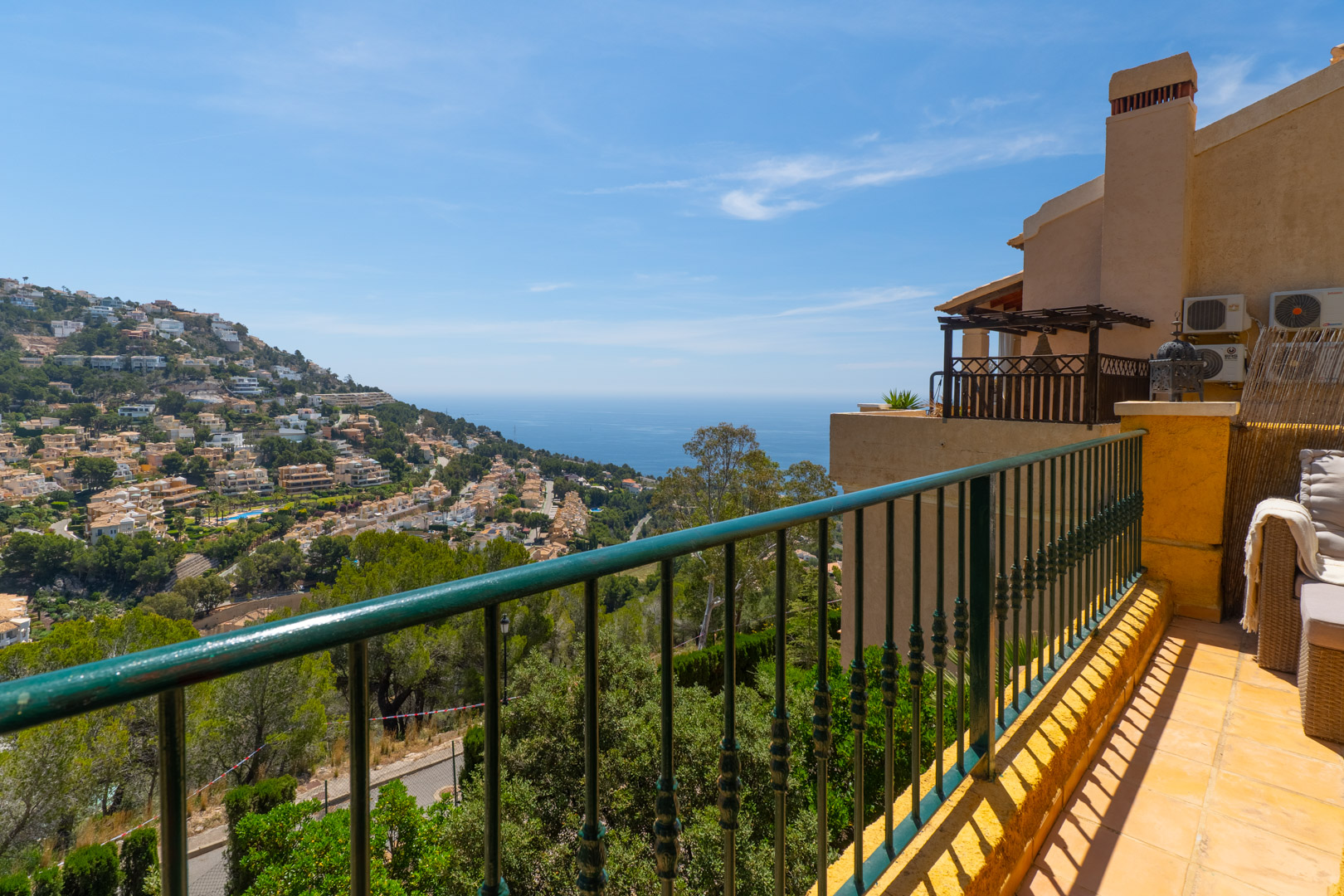 Altea Hills: Elegantes 2-Zimmer Apartamento mit Meerblick