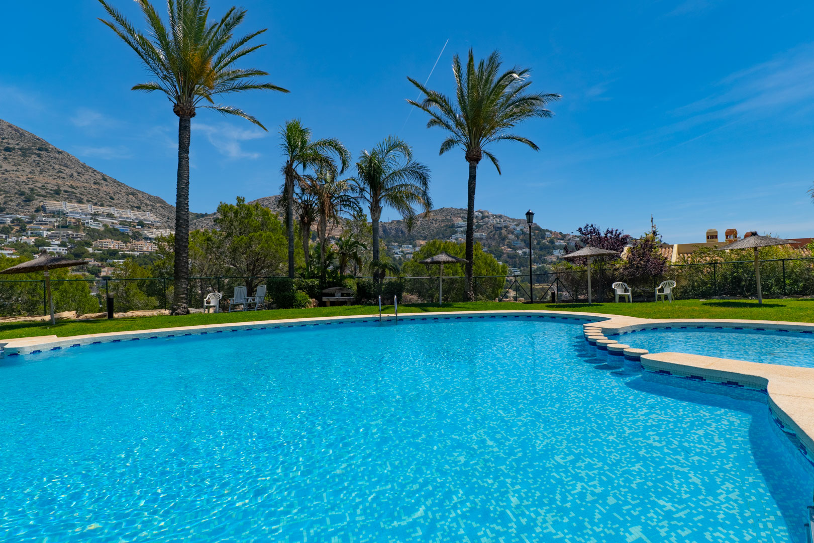 Altea Hills: Elegantes 2-Zimmer Apartamento mit Meerblick