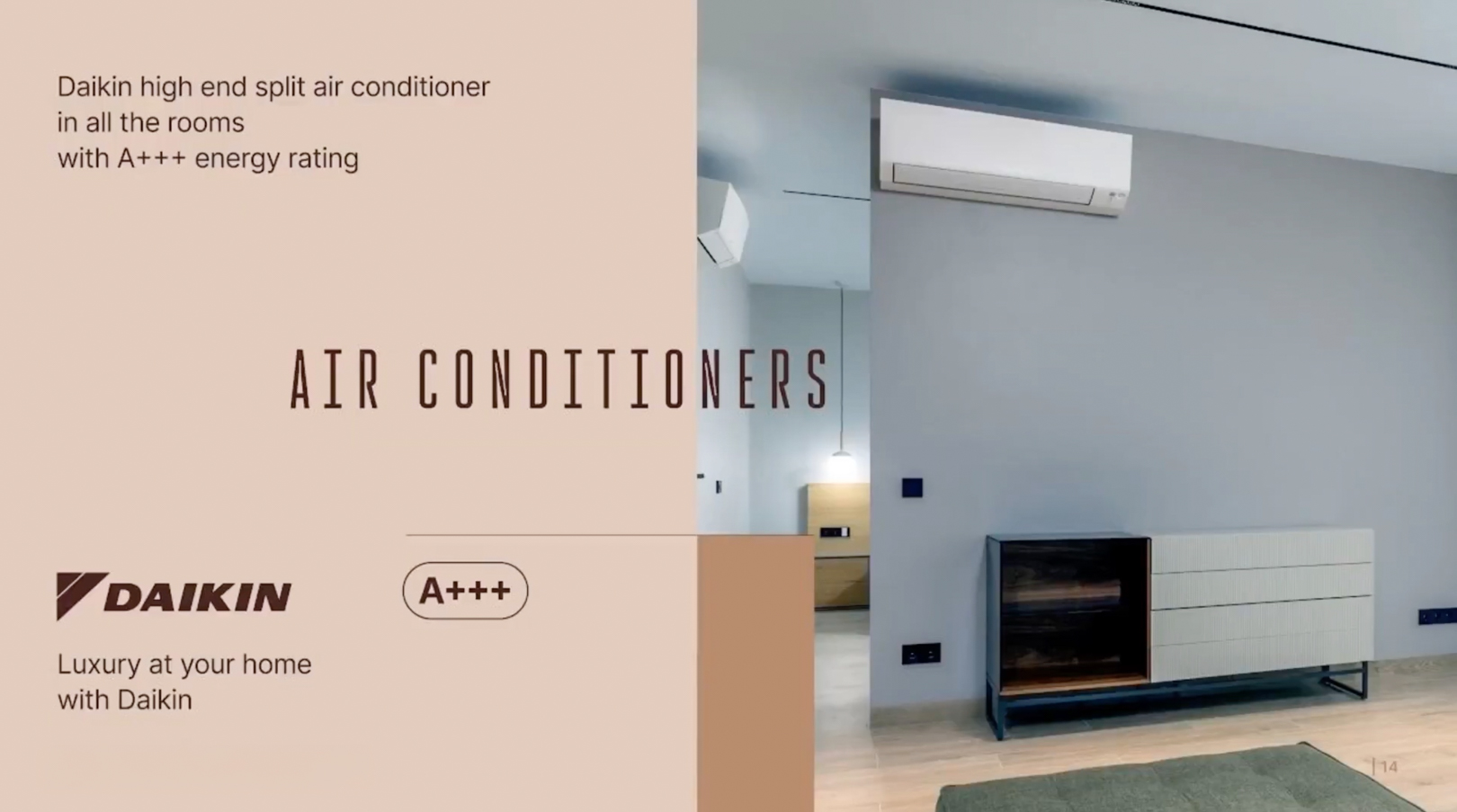 Moderner Wohnbereich mit hocheffizienter Daikin Split-Klimaanlage und zeitgenössischem Sideboard mit dunklem Holz und geriffelten Schubladen an hellgrauer Wand.