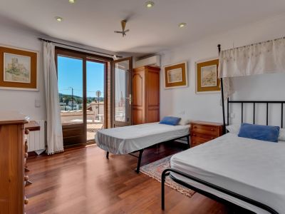 Schlafzimmer mit Terrassenzugang