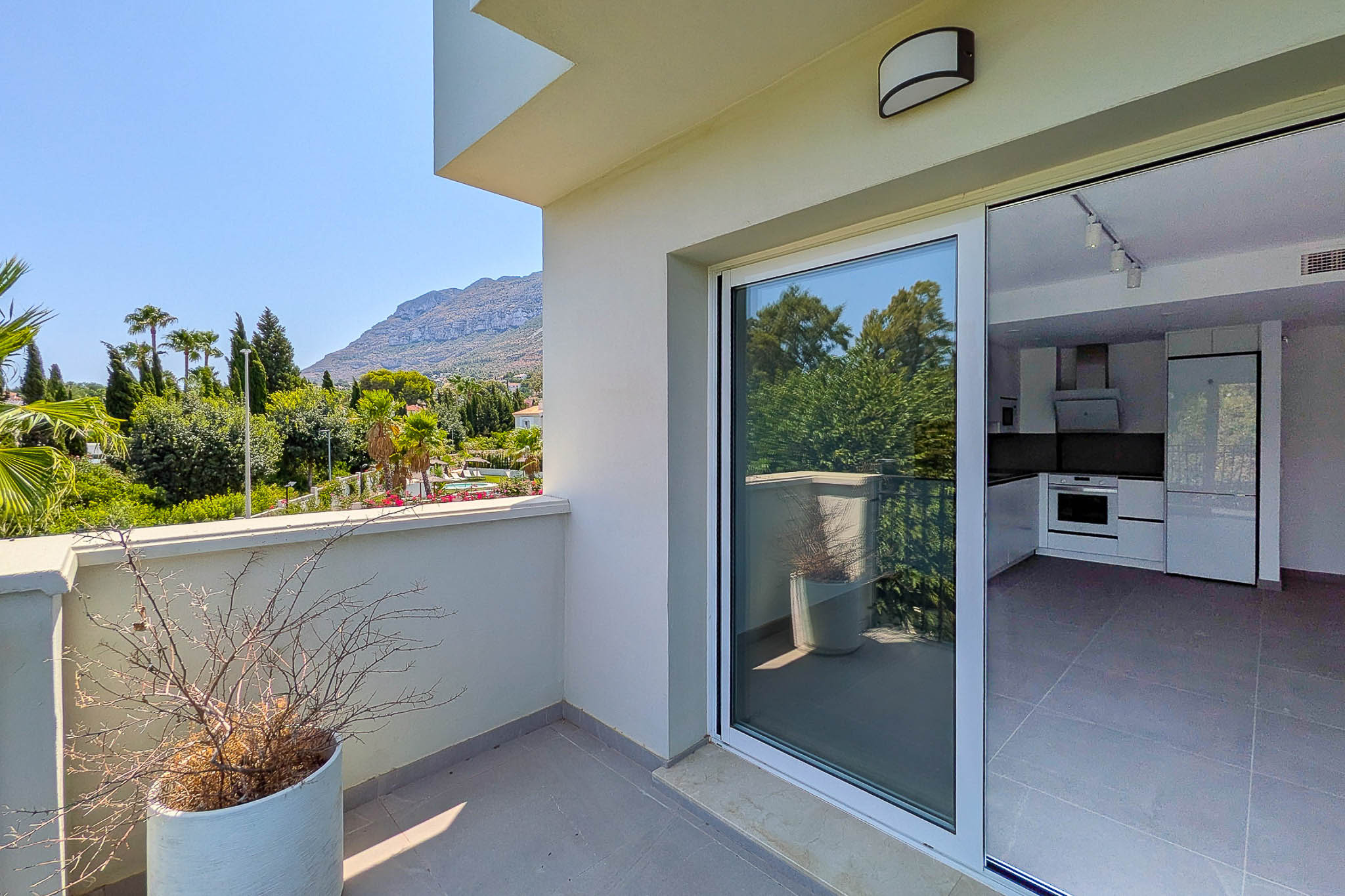 Terrasse mit Bergblick