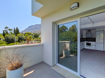 Terrasse mit Bergblick
