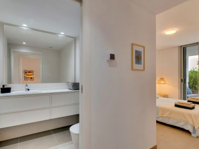 Master-Suite mit Bad