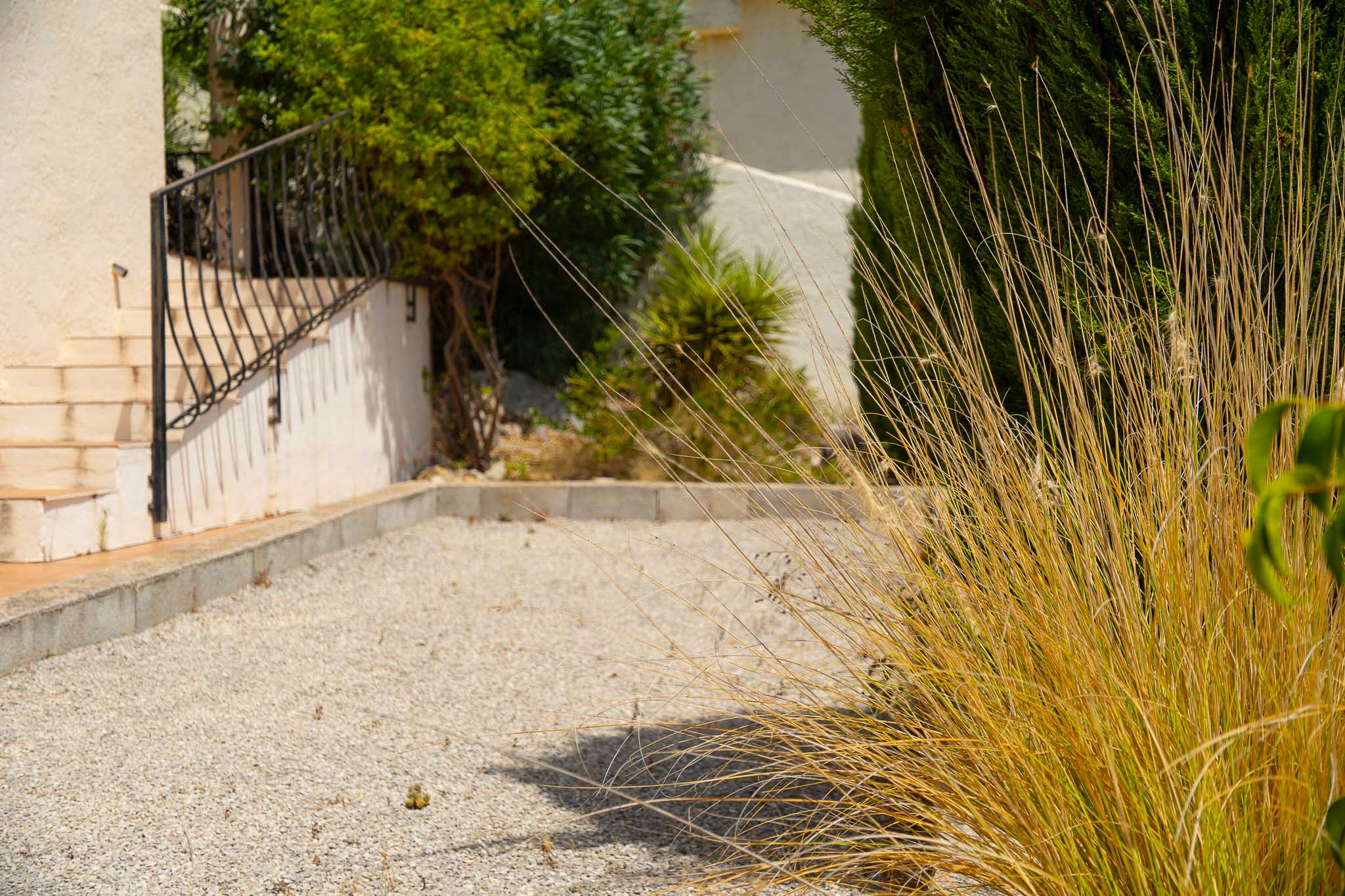 Bouleplatz und Garten