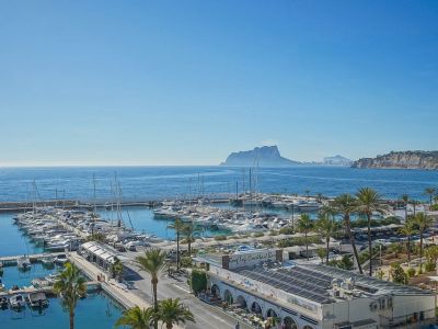 Yachthafen und Meerblick