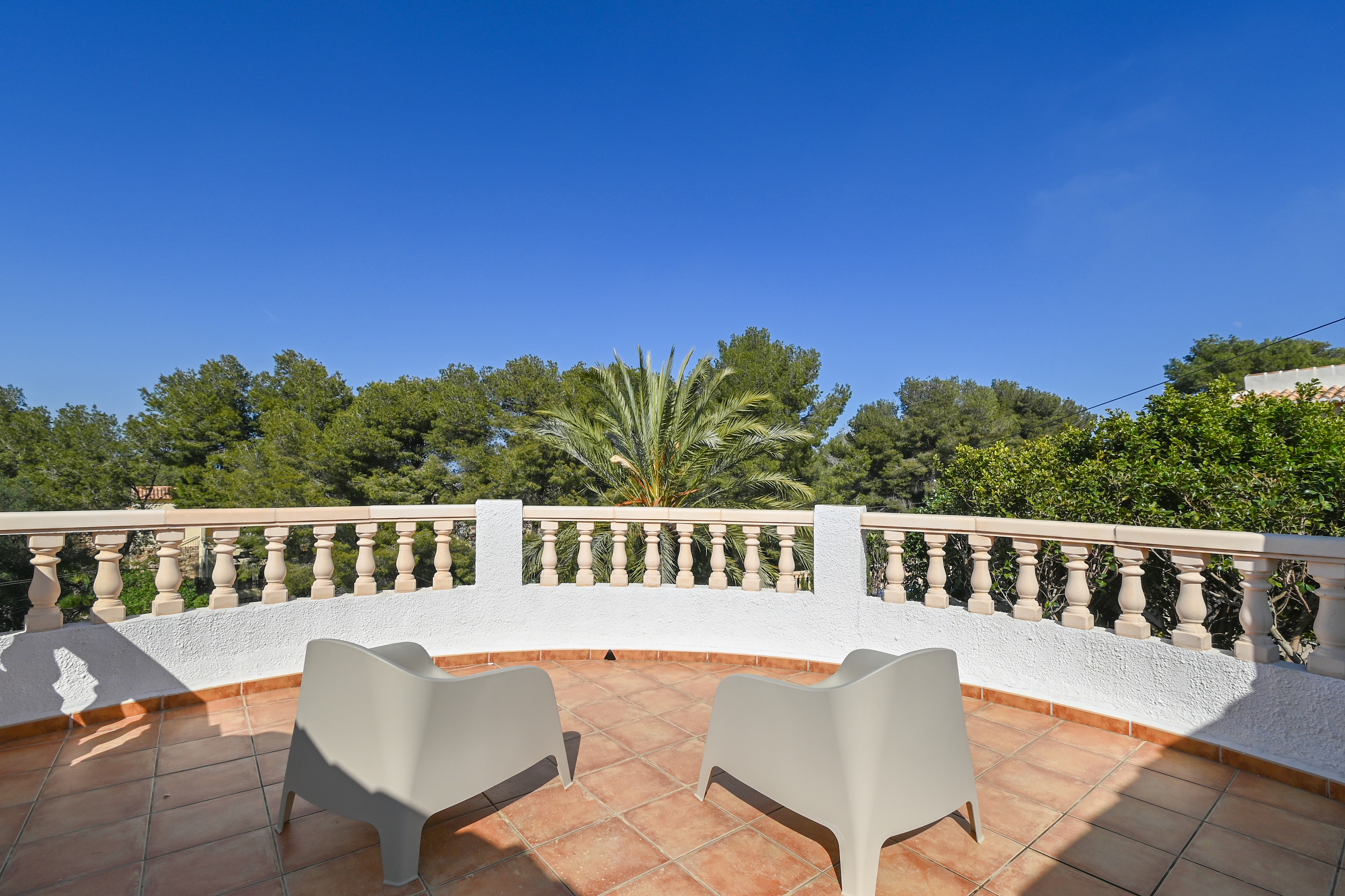 Terrasse mit freiem Ausblick