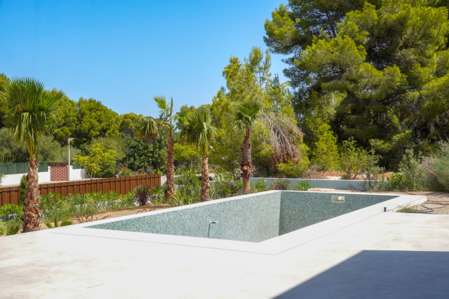 Pool und Garten