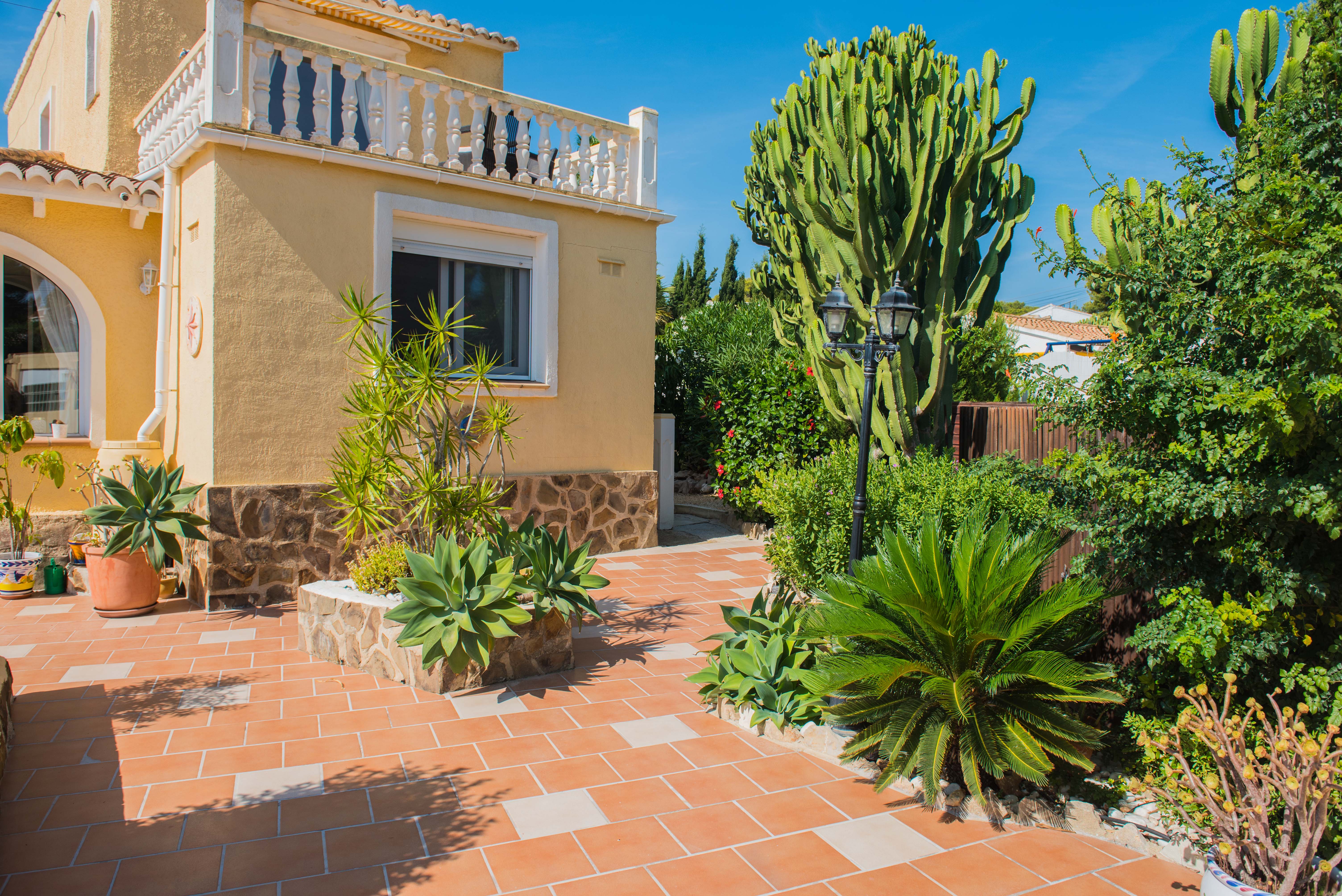 Terrasse und Garten