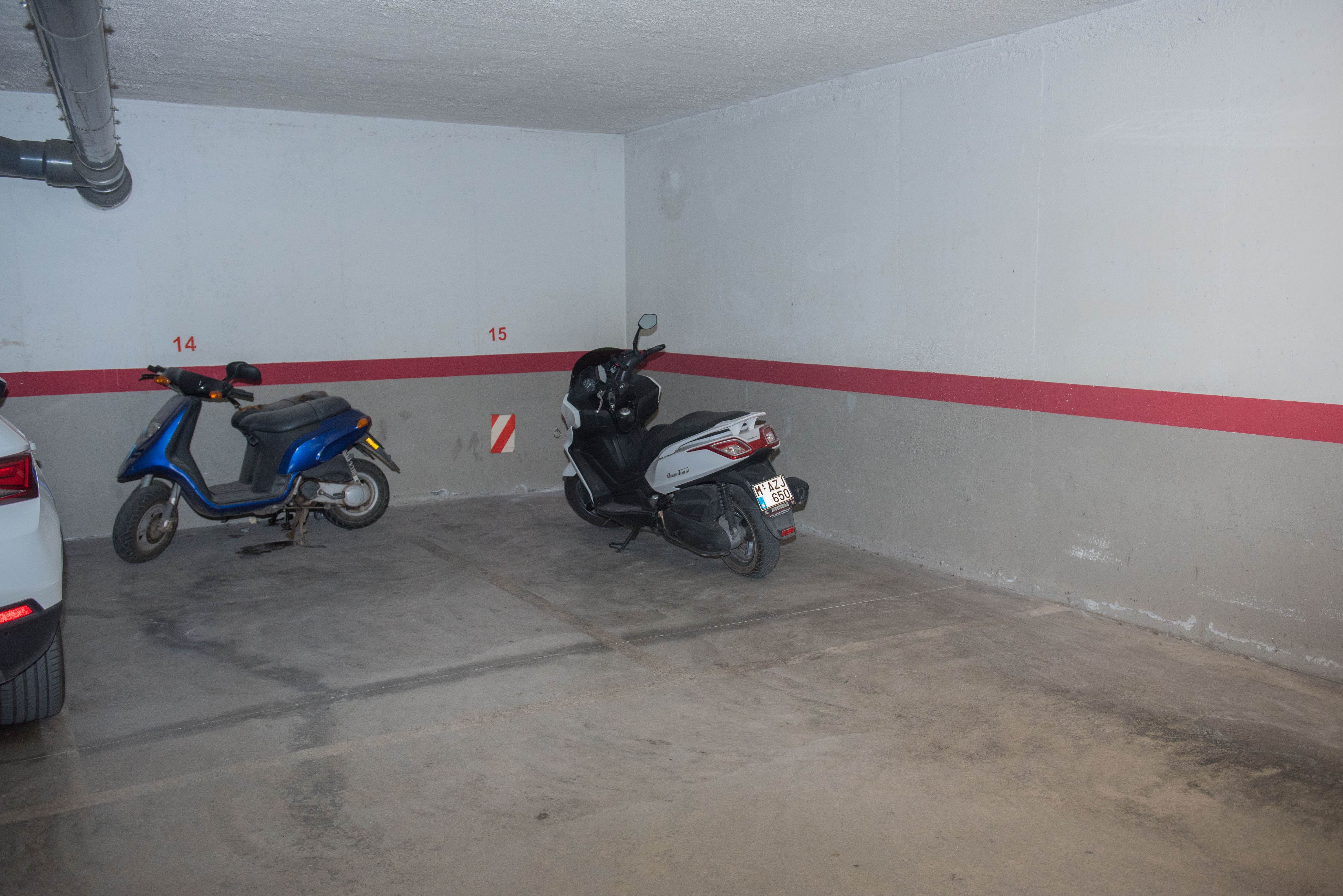 Tiefgaragenstellplatz