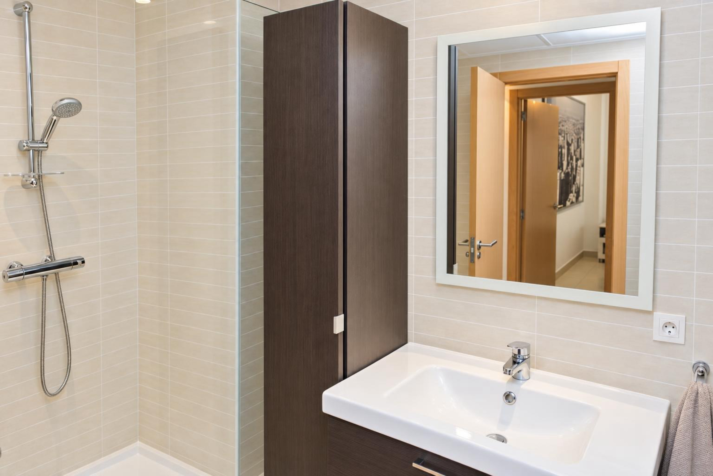 Badezimmer mit Dusche