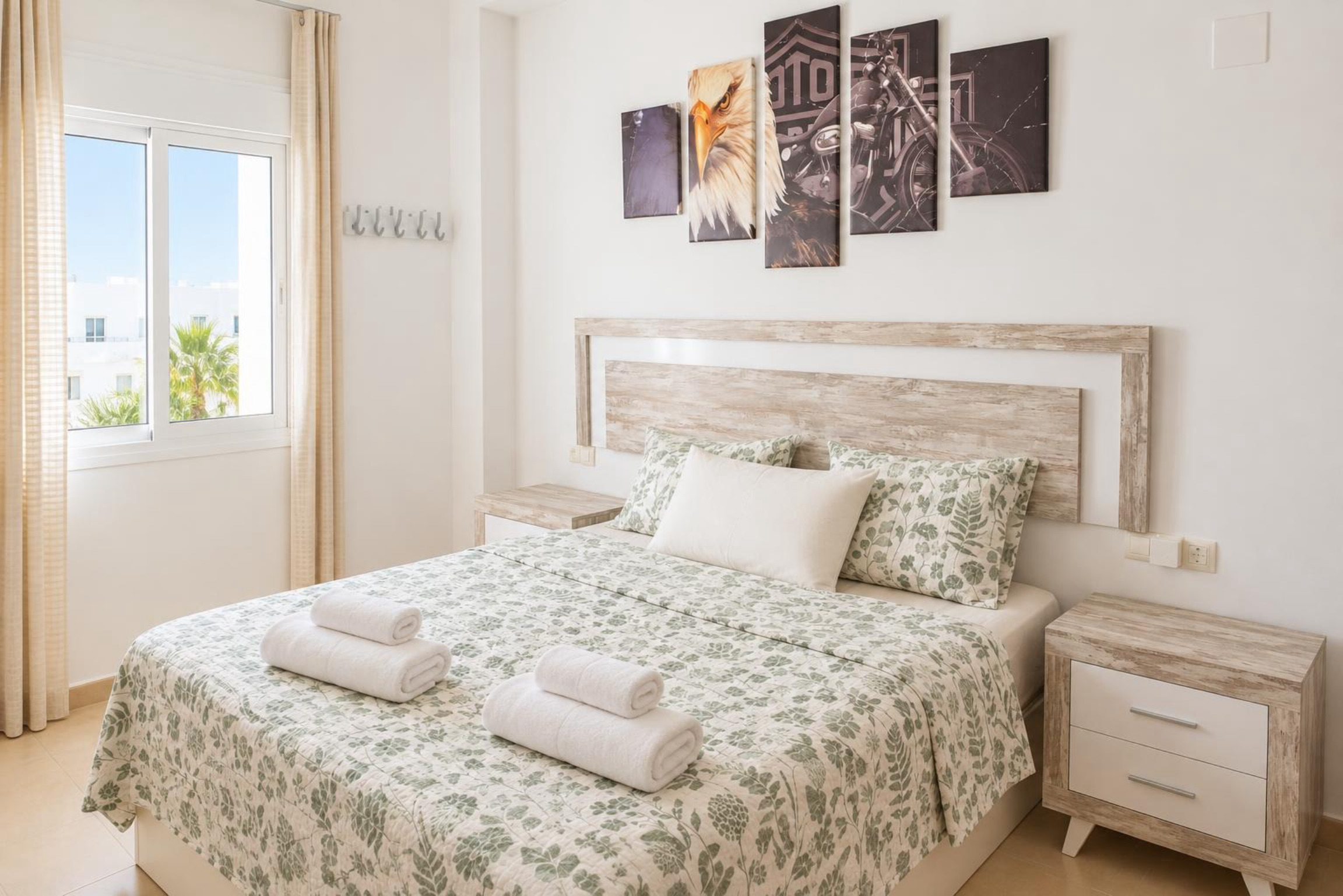 Schlafzimmer mit Fenster