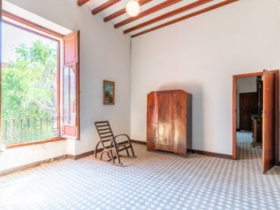 Zimmer mit Balkon