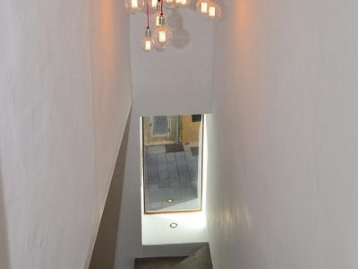 Treppenaufgang mit Fenster