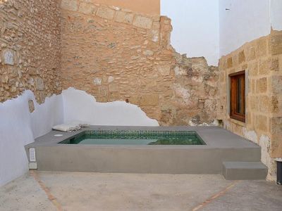 Innenhof mit Pool